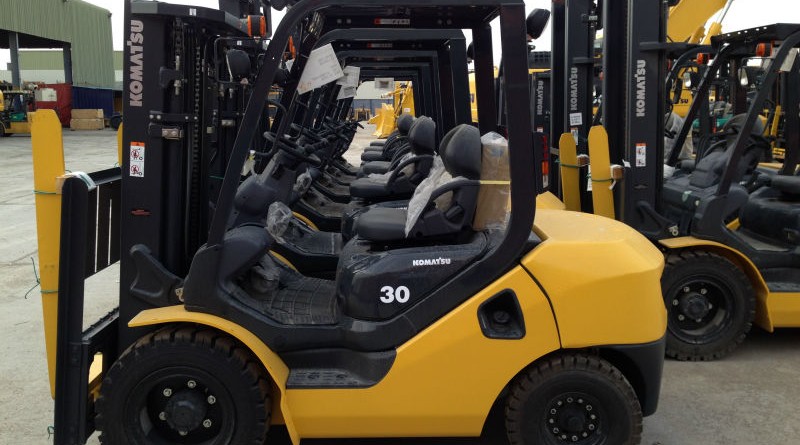 xe nâng cũ tại tphcm.jpg (97 KB)